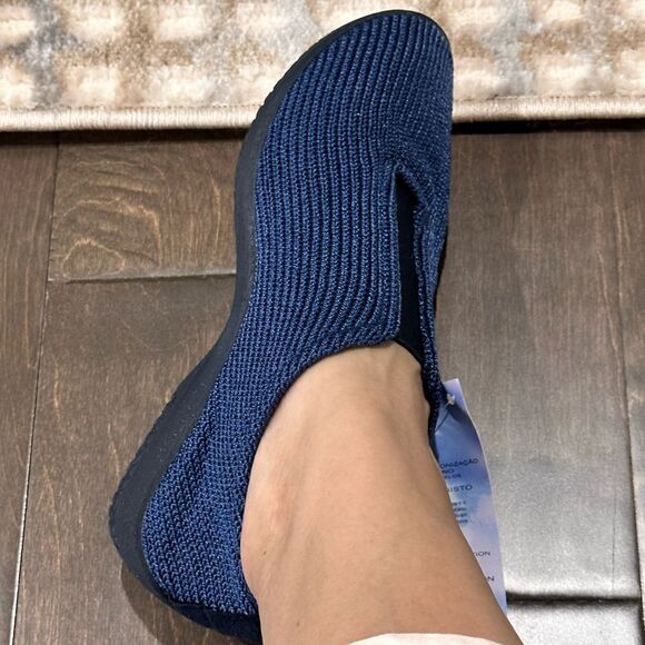 ARCOPEDICO Women’s ES Knit Slip On Shoes in the Size 40/9-9.5 US Size in Denim - Picture 9 of 13